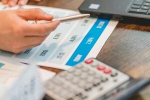 10-estrategias-para-ahorrar-en-la-cesta-de-la-compra-ante-la-inflacion-en-2025