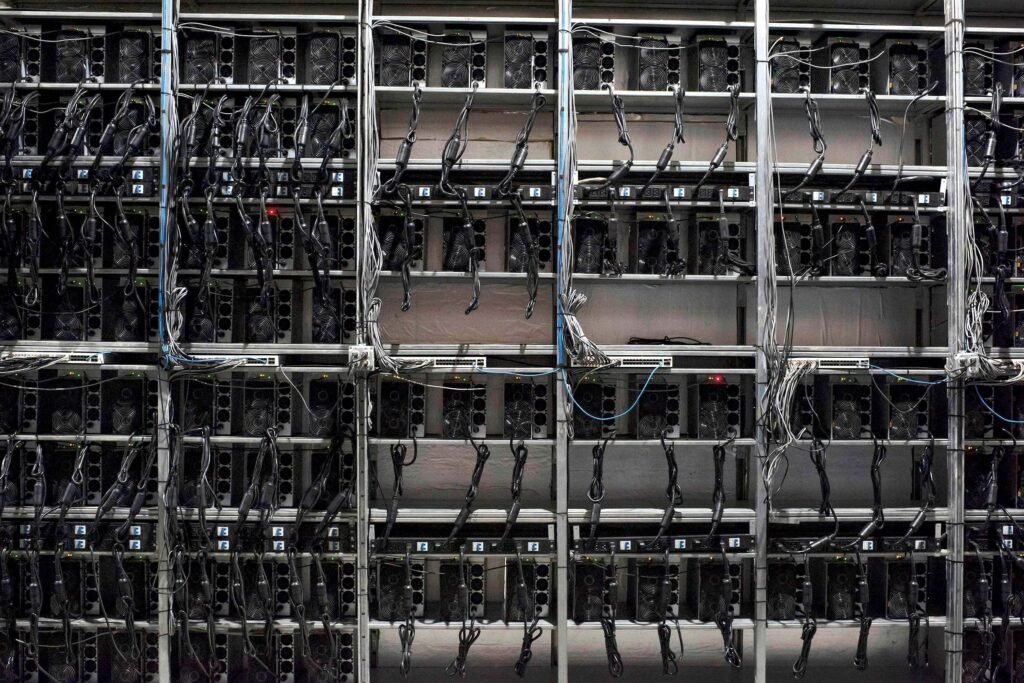 como-la-mineria-de-bitcoin-ayuda-a-estabilizar-las-redes-electricas