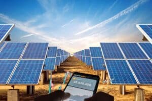 el-auge-de-la-mineria-de-criptomonedas-con-energia-solar-y-eolica