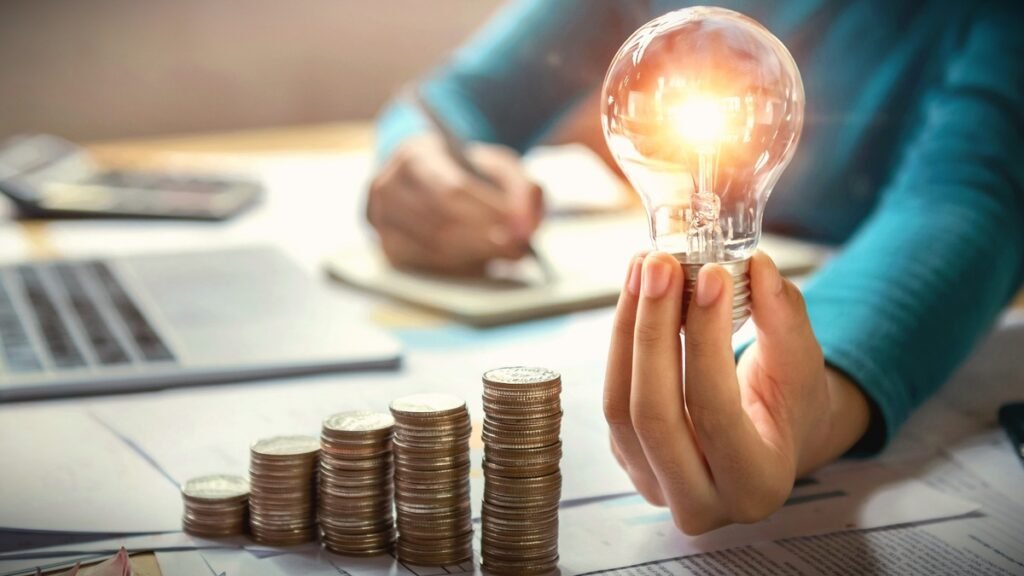el-impacto-de-la-transicion-energetica-en-las-facturas-del-hogar-ahorro-o-aumento-de-costes
